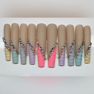 Pastel croc press on nails